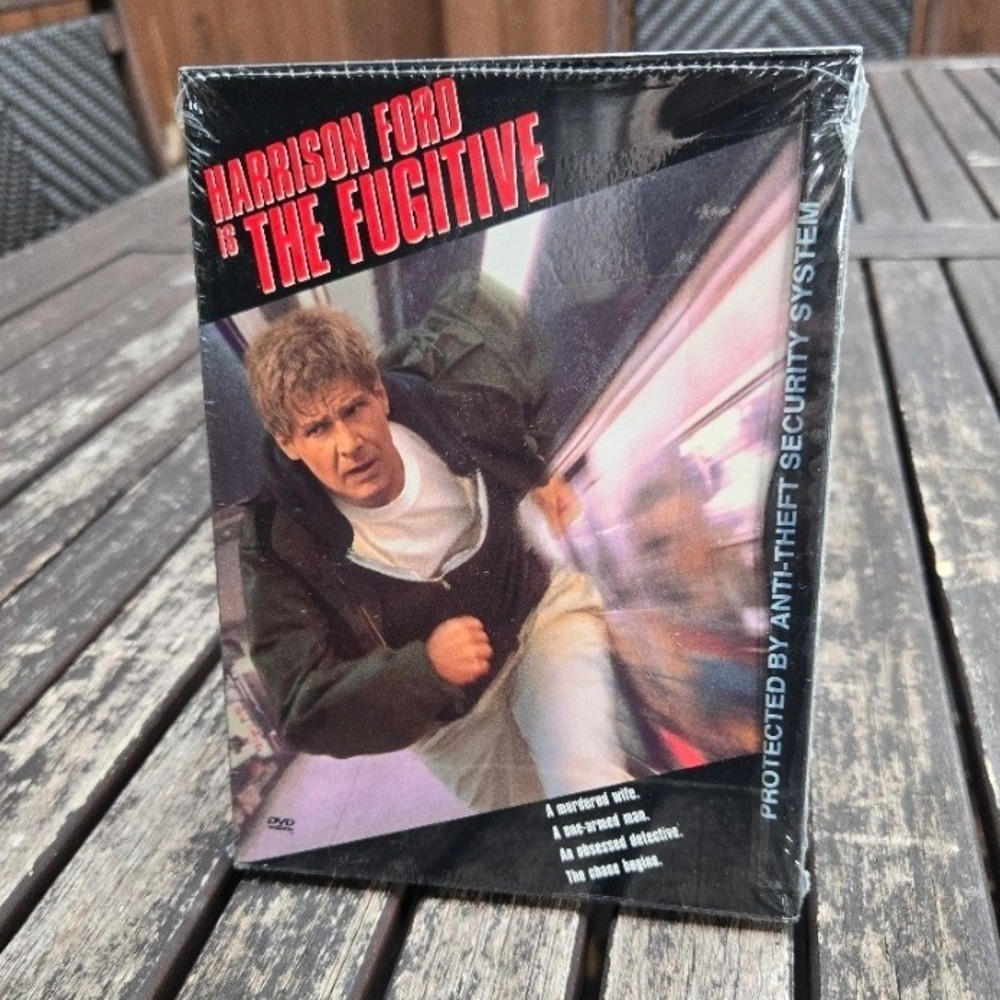 The Fugitive DVD (1993 Action Thriller Starring Harrison Ford & Tommy Lee Jones)